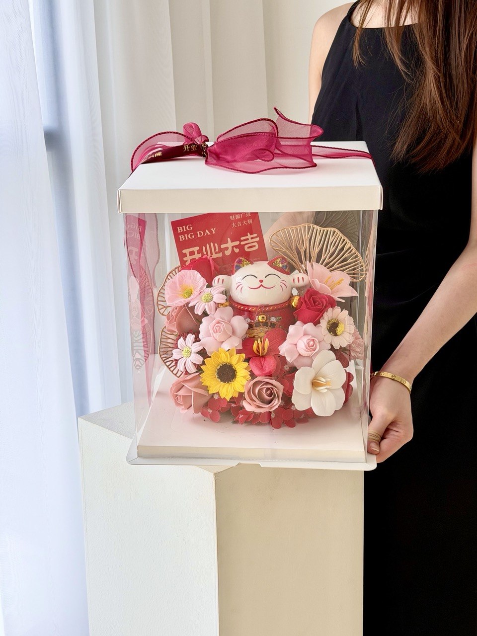 Blooming Lucky Cat