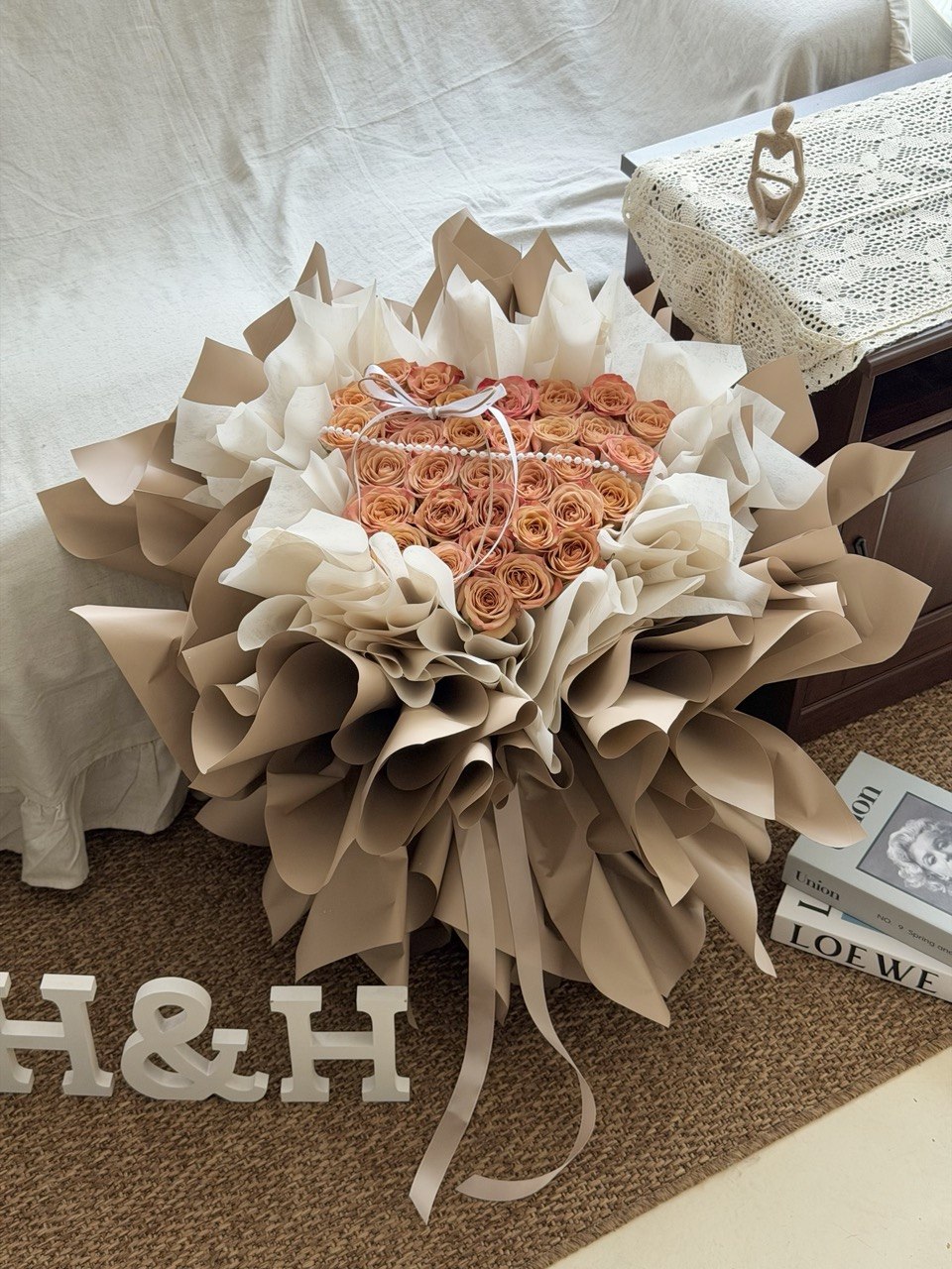 33 Cappuccino Rose in love shaped perfect for proposal flower at Kuala Lumpur and Selangor.