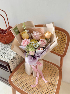 A bouquet of pink rose budget less than RM200. A small bouquet flower prepared by Hug and Heart Florist.