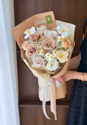 Premium beige cappuccino soap rose bouquet with elegant wrapping and daisy flowers, perfect gift for anniversary and special occasions - same day flower delivery across Kuala Lumpur and Selangor.