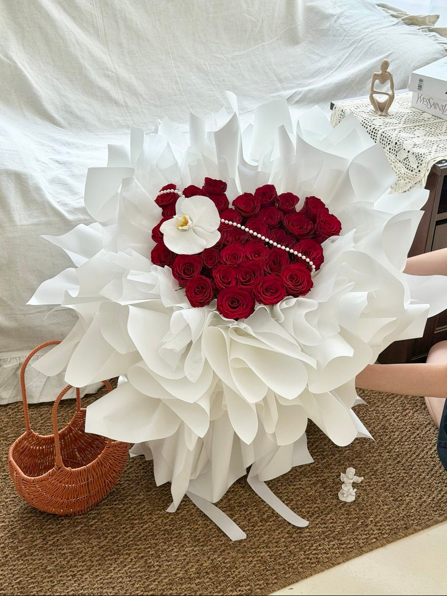 A bouquet of 33 red roses in love shape perfect for proposal flower - flower delivery at Kuala Lumpur and Selangor.