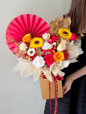 Chinese New shop opening gift box with Maneki Neko, red decorative fan and premium soap flowers, same day delivery available in Kuala Lumpur and Selangor by Hug and Heart Florist Subang Jaya.