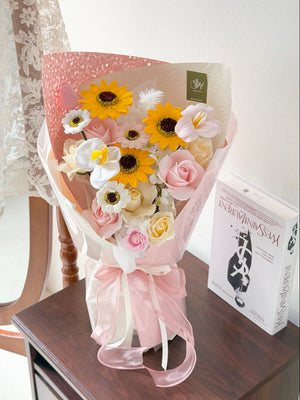 Luxury sunflower soap flower bouquet for convocation gift, fresh-looking artificial blooms with same-day delivery in Kuala Lumpur, Selangor and nearby campuses.