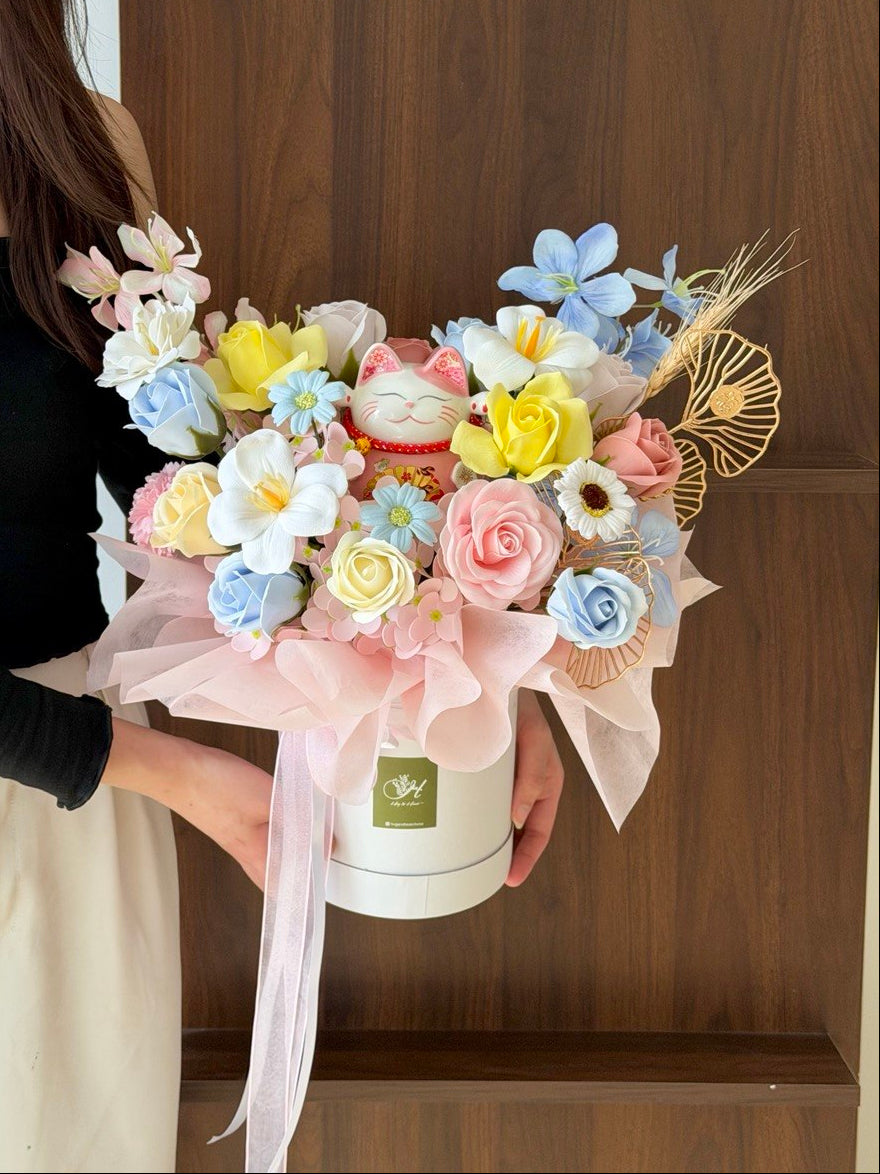 Soap flower basket with pink lucky cat, pastel roses and orchid flowers, perfect grand opening gift, business opening flower stand alternative with same day delivery Kuala Lumpur and Selangor.