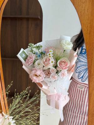 Cute pastel pink flower bouquet for birthdays, anniversaries and everyday surprises | KL florist.