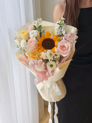 Sunflower bouquet with pink roses and fresh seasonal flowers for birthday, congratulations, and same-day flower delivery in Malaysia.