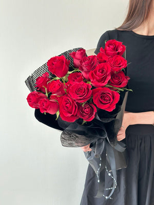 Valentine’s Day flower bouquet featuring premium red roses by Hug and Heart Florist Subang Jaya.