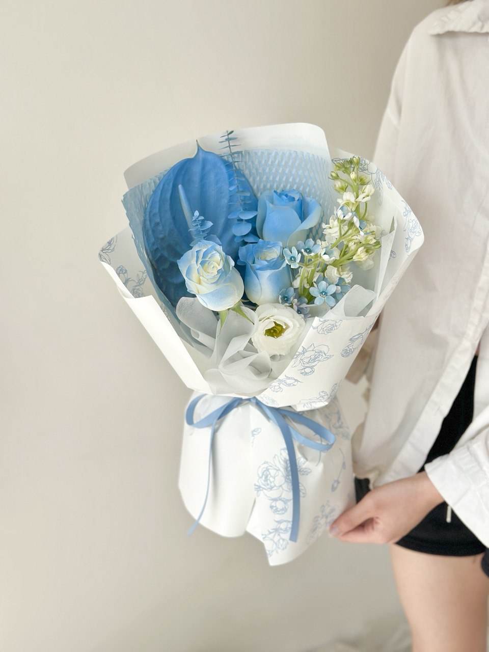 Gyorgy Blue Rose