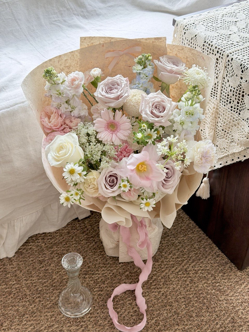 Luxury pastel flower bouquet featuring menta roses, tulip and white rose arrangement with same day delivery in Kuala Lumpur and Subang Jaya.