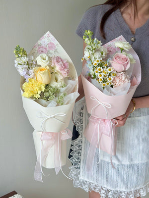 Romantic pink and cream fresh flower bouquet for International Women’s Day 3.8 女神节 – stylish Korean wrapping design by Malaysia florist.