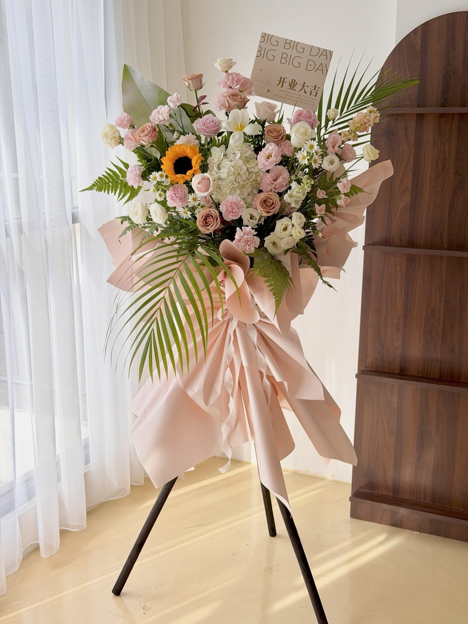 Premium grand opening congratulation flower stand with fresh roses, carnations, hydrangea and sunflower. Generous-sized floral arrangement for shop opening, office launch and business grand opening with same day delivery across Kuala Lumpur and Selangor.