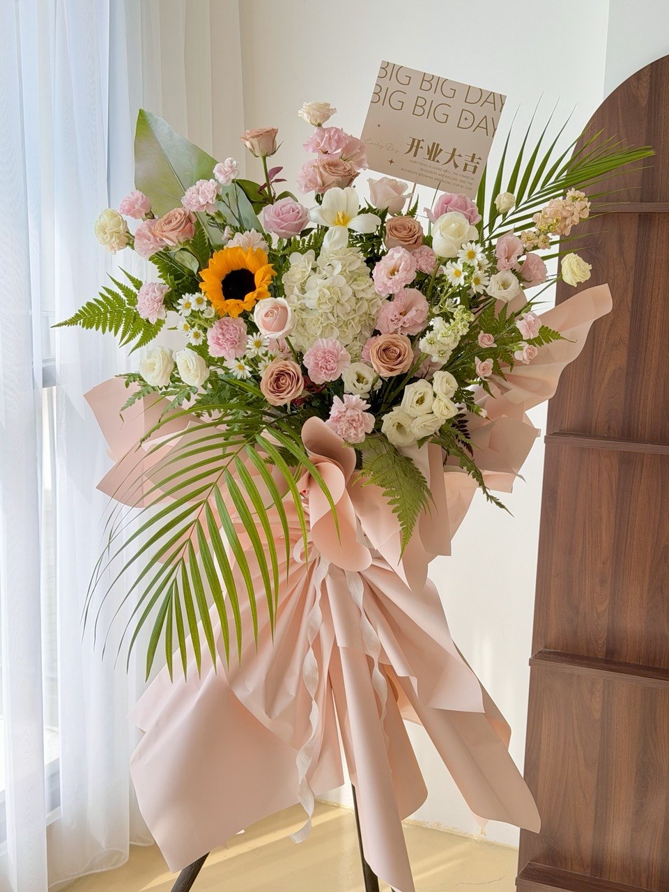 Grand opening flower stand with sunflower, hydrangea, roses and premium fresh flowers in generous size arrangement, perfect for business opening ceremony. Same day flower stand delivery across Kuala Lumpur and Selangor by Hug and Heart Florist.