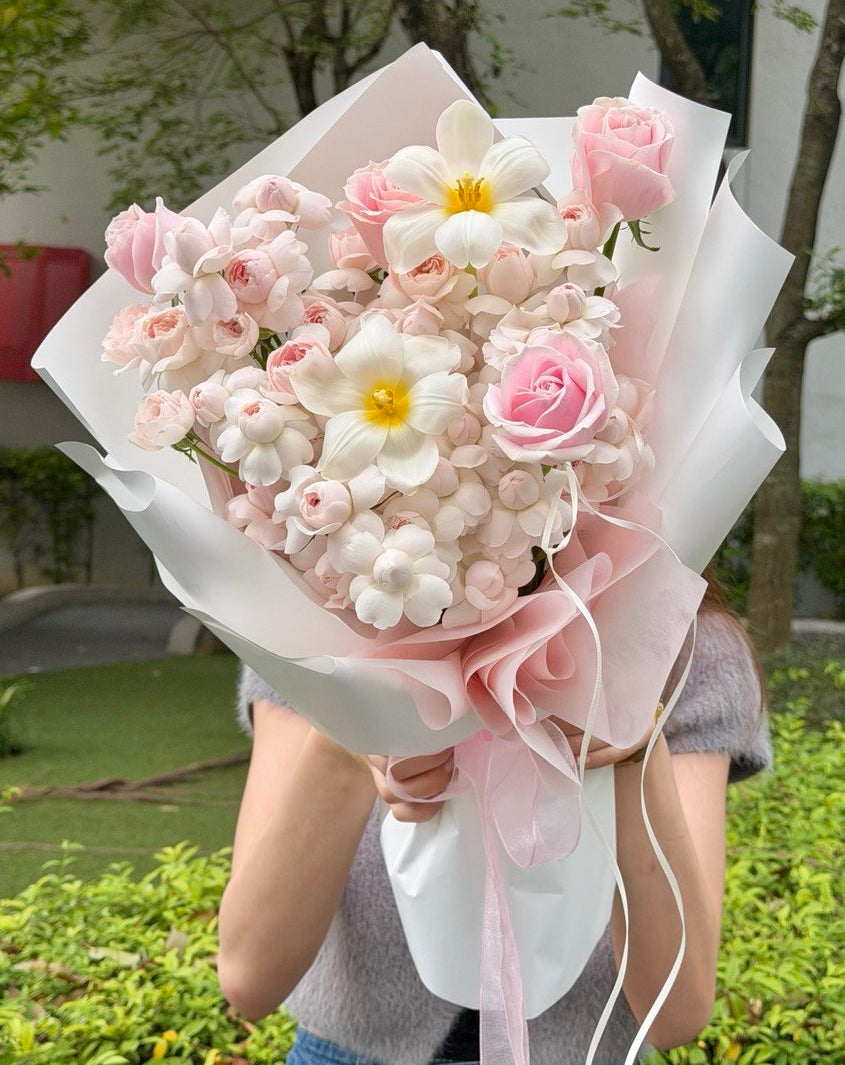 Kiss of Fairy rose spray flower bouquet in soft pink, perfect birthday gift.