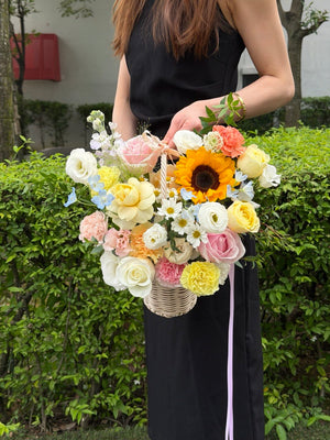 Elegant flower basket gift for housewarming or hospital visits in Kuala Lumpur and Selangor