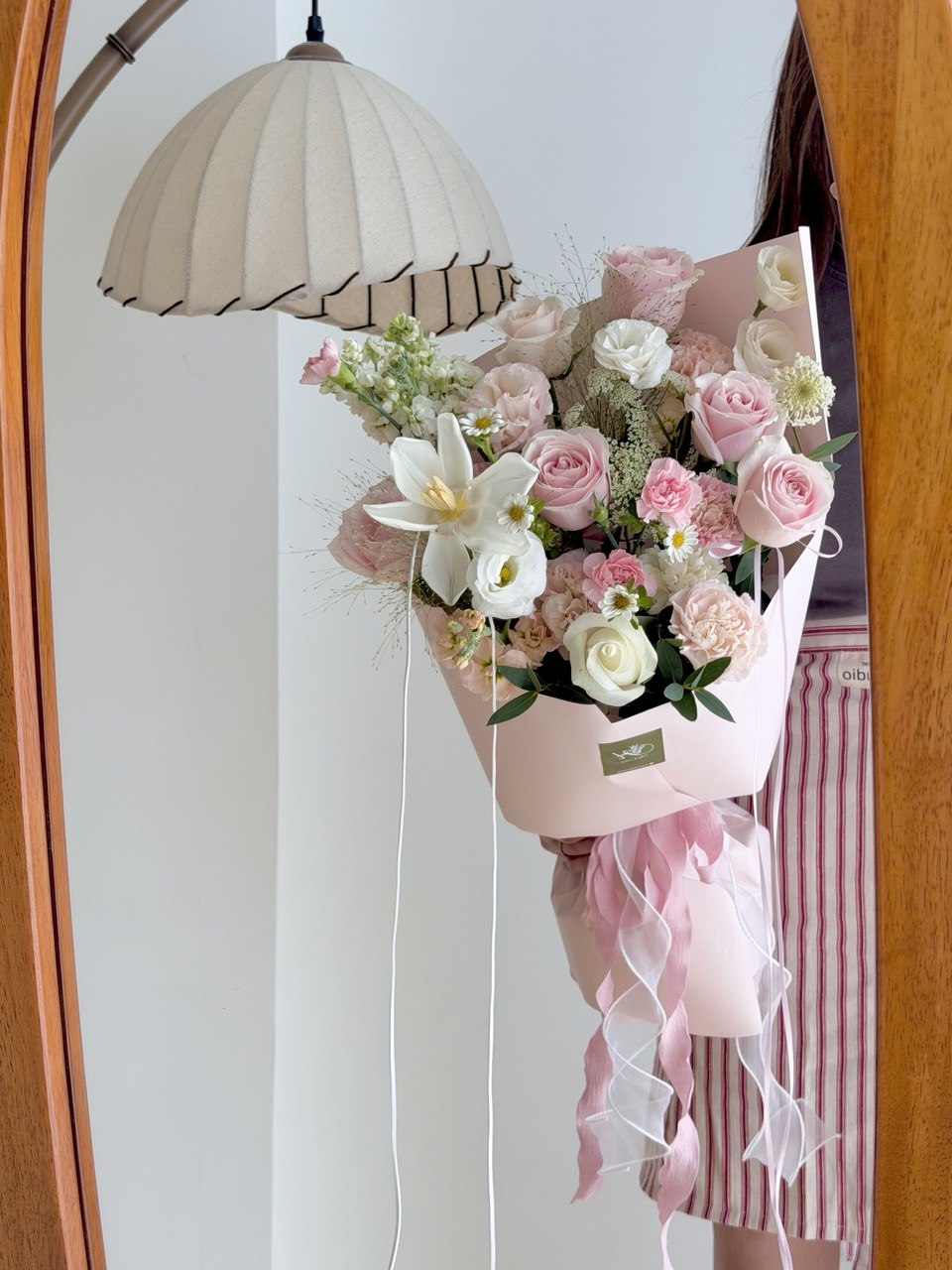 Fresh pink rose flower bouquet with white tulip, white matthiola, and seasonal flowers available for same-day delivery in Subang Jaya.