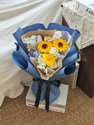 Elegant graduation bouquet with sunflower soap flowers for university graduates in Bukit Jalil.