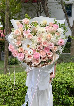 Premium and luxury birthday flower gift in KL.