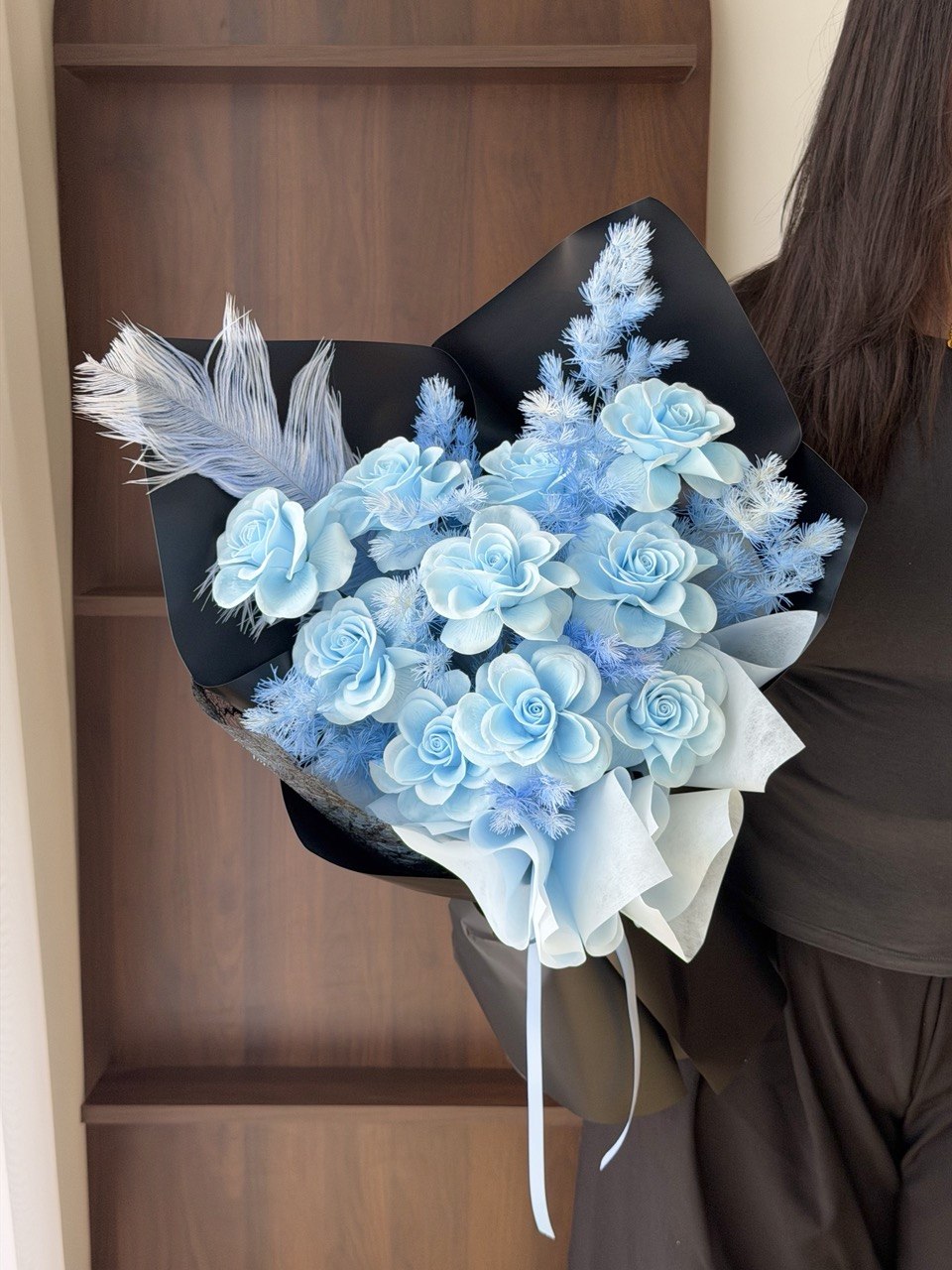 Premium blue soap flower rose bouquet that lasts over a year, perfect for Valentine's Day, anniversaries, and gifts in KL and Selangor.
