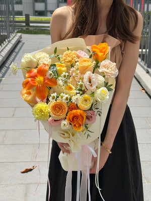 Luxury orange tulip and peach rose bouquet perfect for birthday surprises, congratulations, and flower delivery in KL and Selangor.