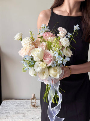 ROM wedding flower bouquet in Kuala Lumpur featuring blush pink and white roses, elegant pastel bridal bouquet by KL florist.