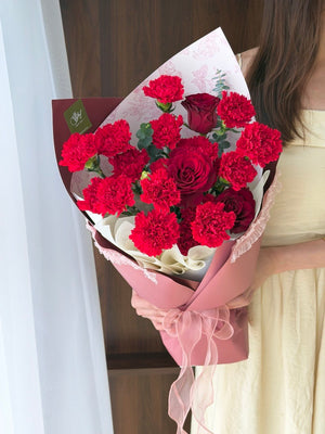 Elegant red roses mixed with red carnations bouquet perfect Mother’s Day gift KL Selangor same day delivery.