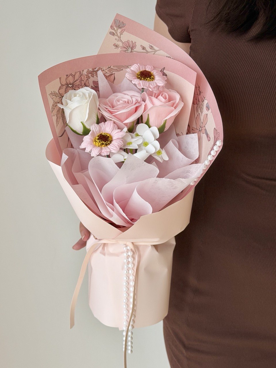 Luxury pastel soap flower bouquet with pink, lilac and white roses, ideal Mother’s Day gift in Selangor with premium wrapping design.
