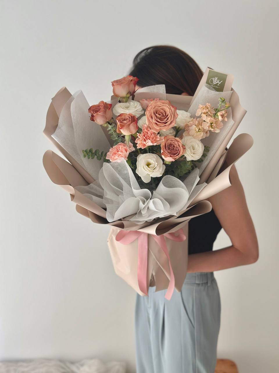 Alice Cappuccino Rose Bouquet