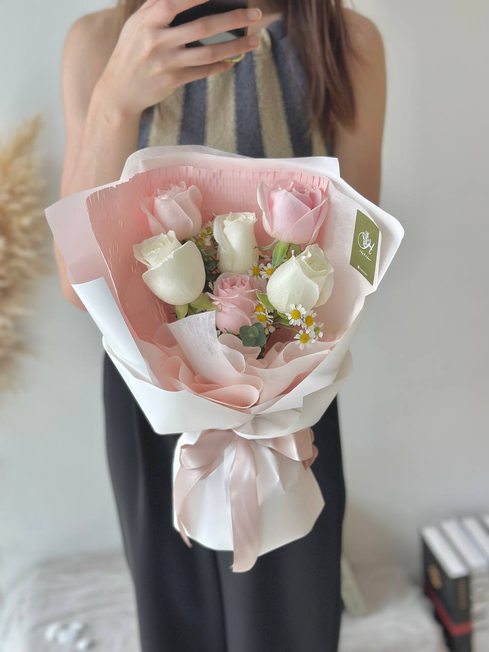 Anna Rose Chamomile Bouquet