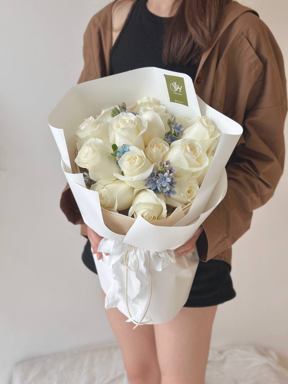 Briella Snow White Rose Bouquet