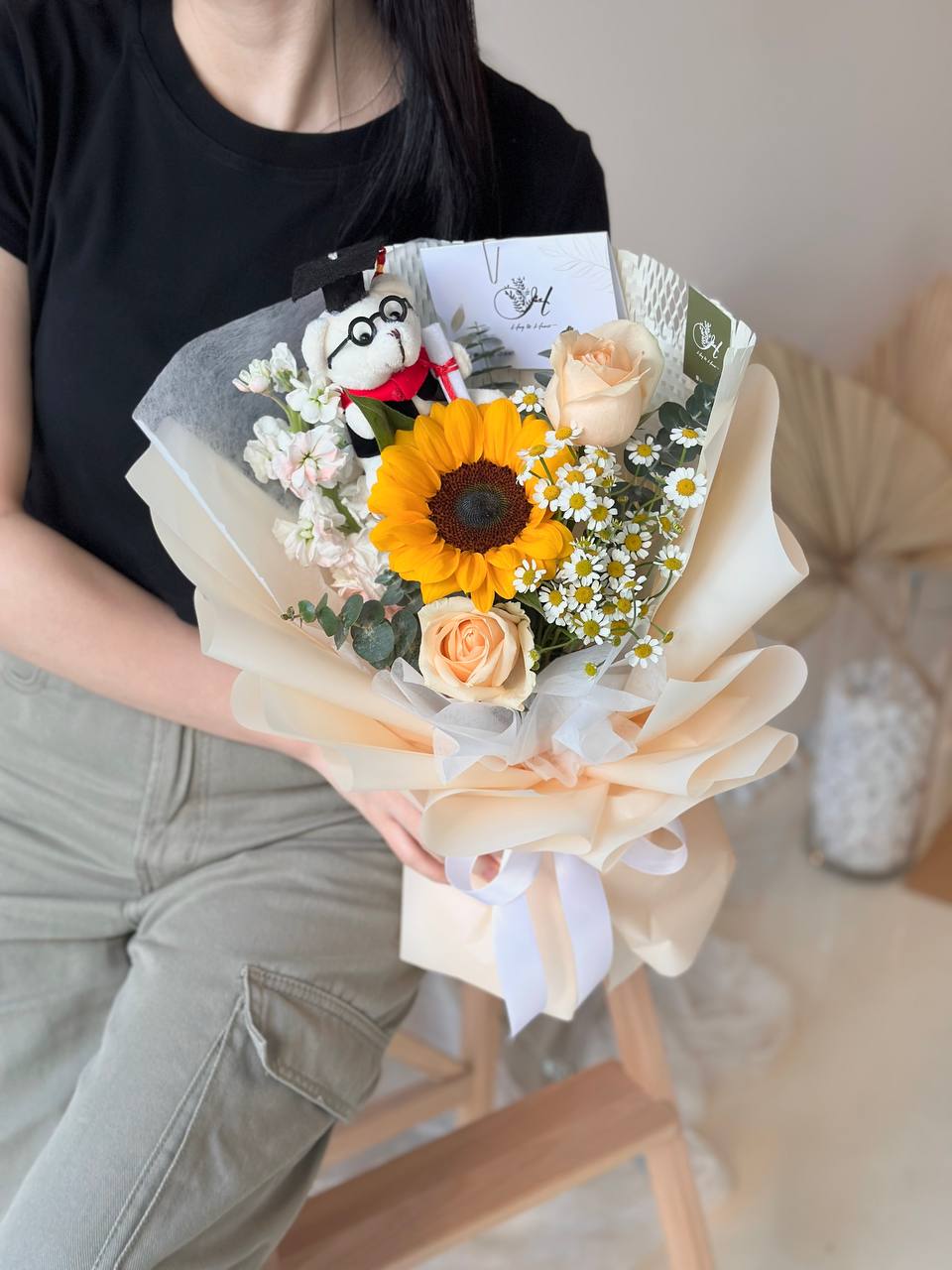 Biance Sunflower Bouquet