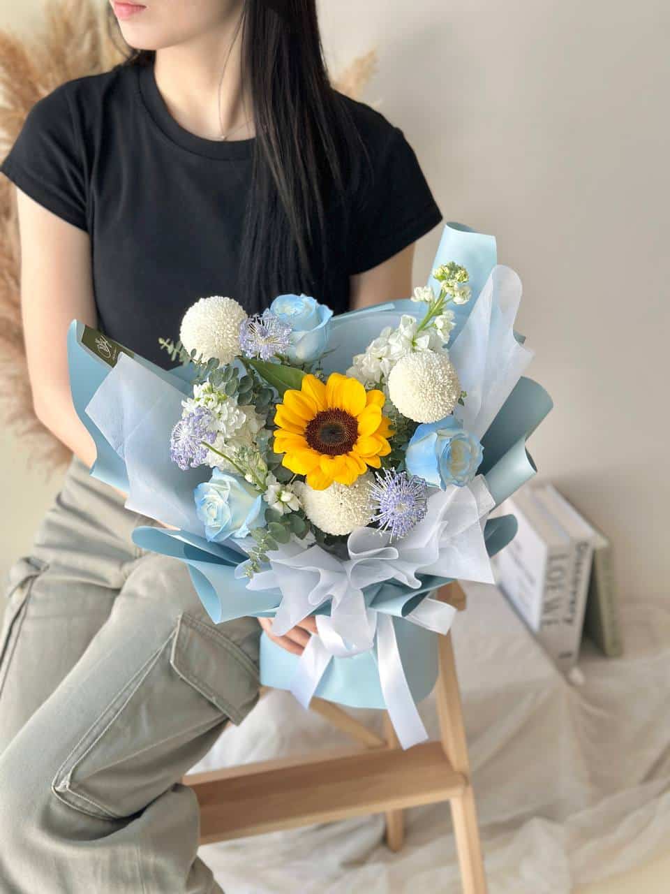 Baby Blue Sunflower Mixed Rose Bouquet