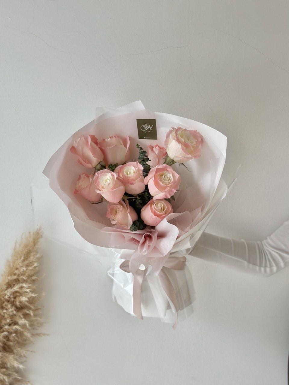 Elija Pink Flamingo Rose Bouquet