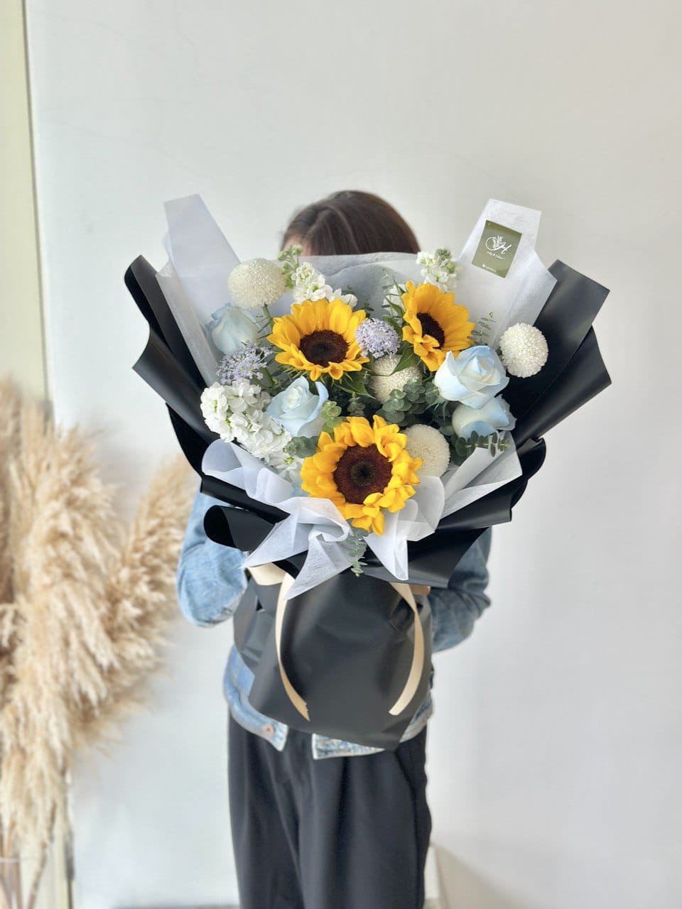 Emperatriz Sunflower mixed Trachymene Bouquet