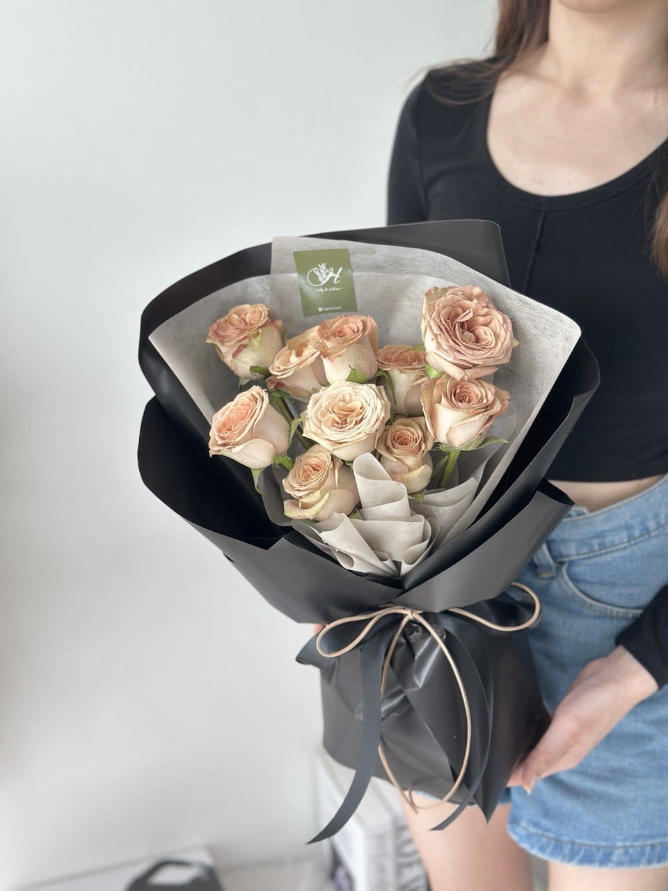 Eron Cappuccino Rose Bouquet