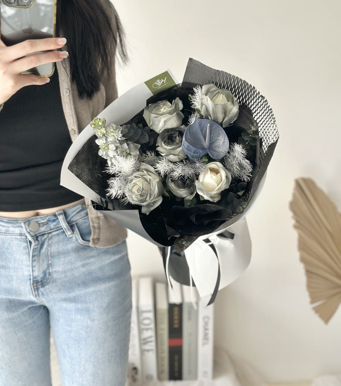 Elvera Black & White Mixed Bouquet