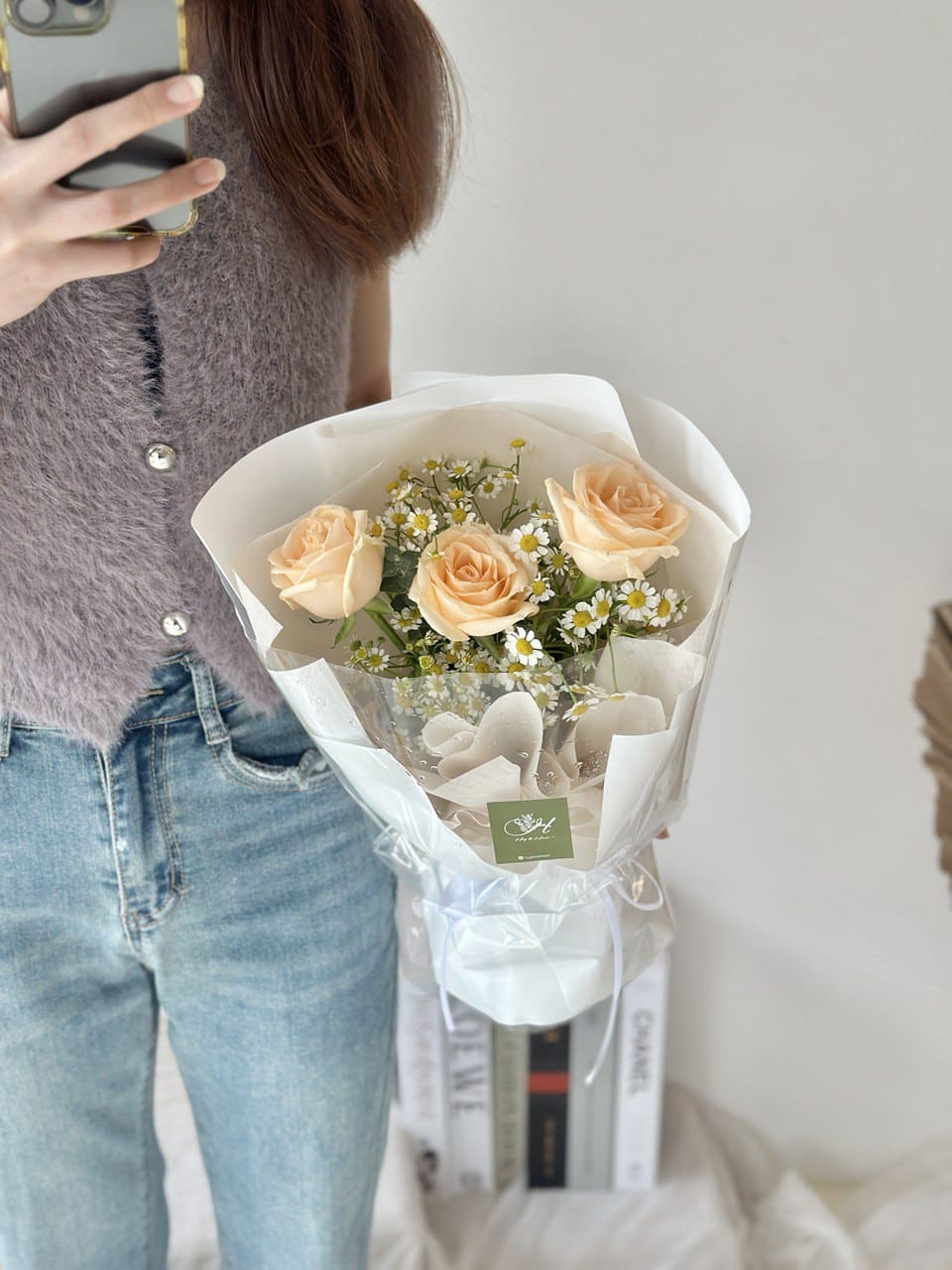 Eira Champagne Rose Bouquet