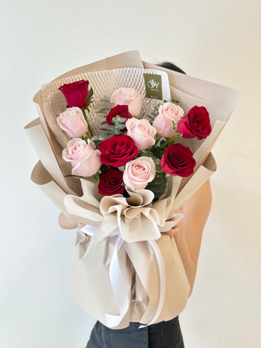 Hette Pink & Red Rose – Hug and Heart